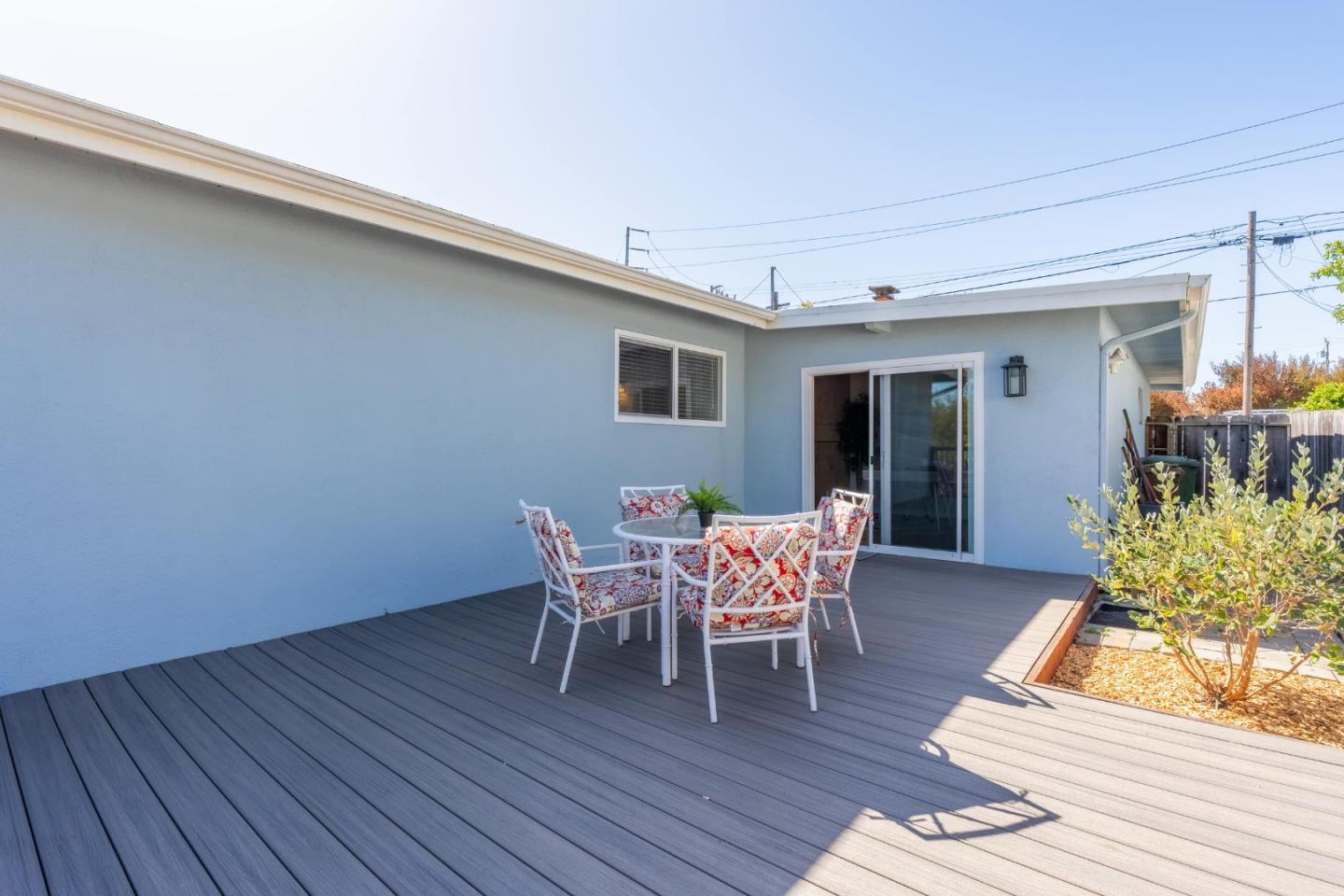 553 English AVE