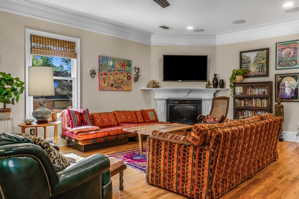 112 Flora Avenue NE