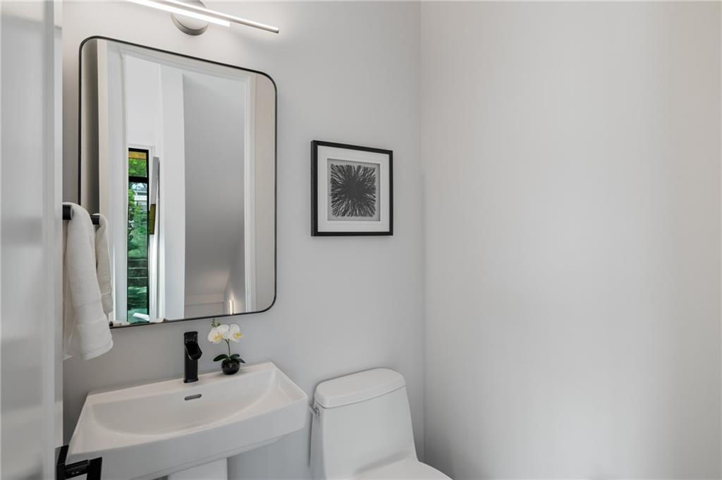 105 Georgia Avenue SE Unit 5