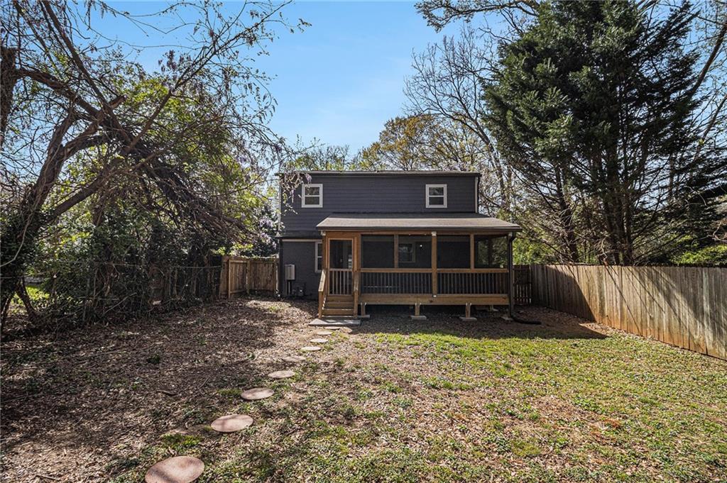 169 Woodbine Circle SE