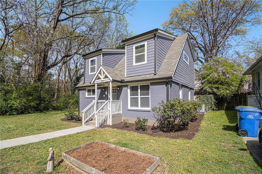 169 Woodbine Circle SE
