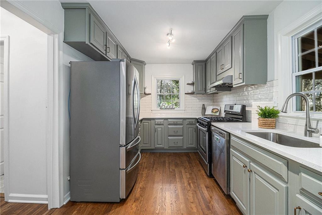 169 Woodbine Circle SE