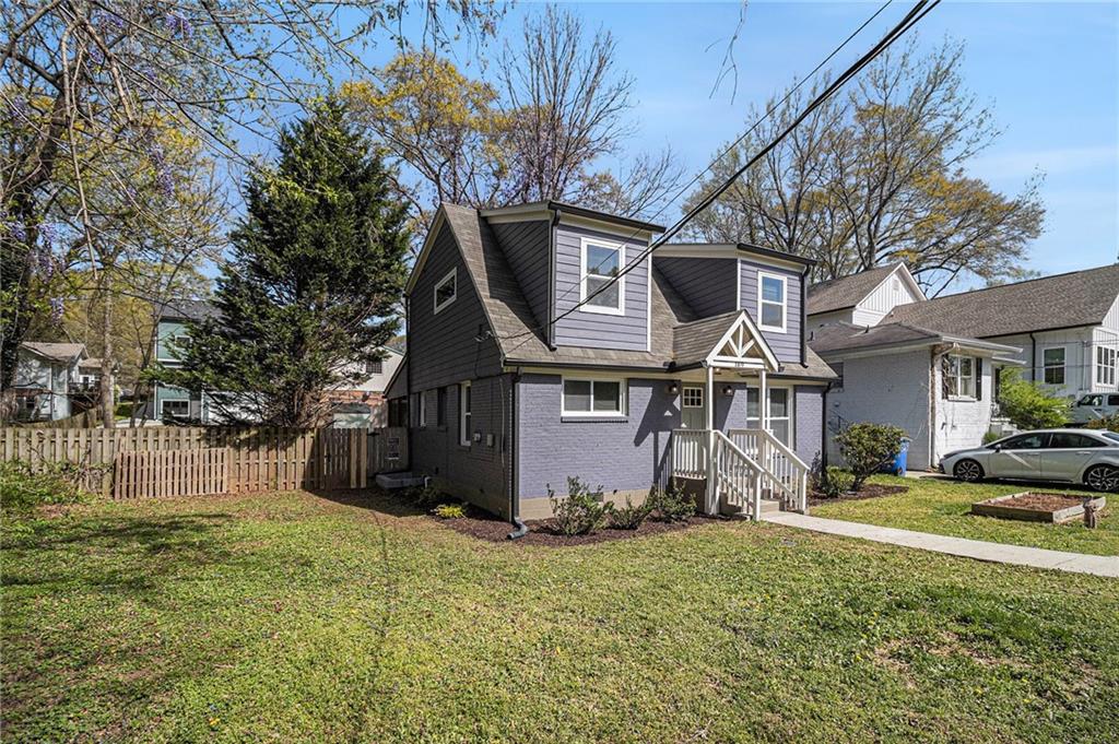 169 Woodbine Circle SE