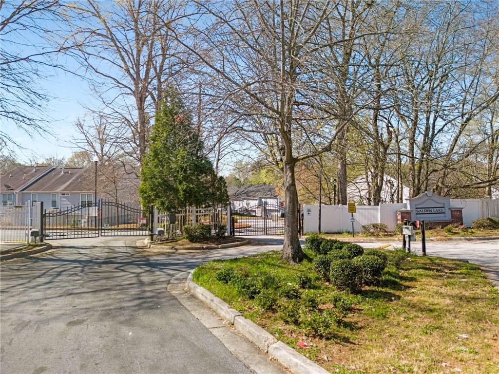 4917 Walden Lake Square