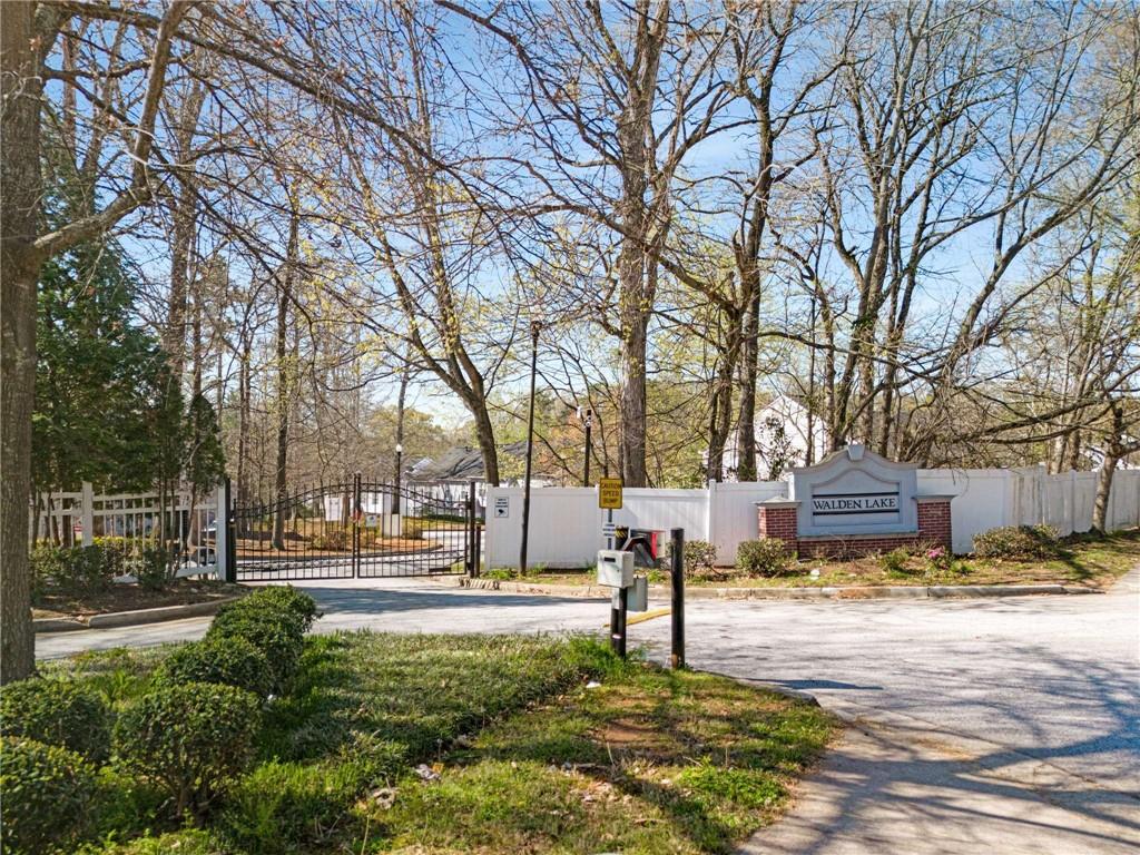 4917 Walden Lake Square
