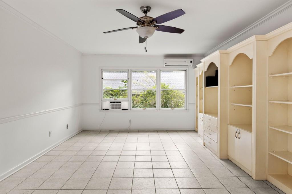 310 Somerlane Place