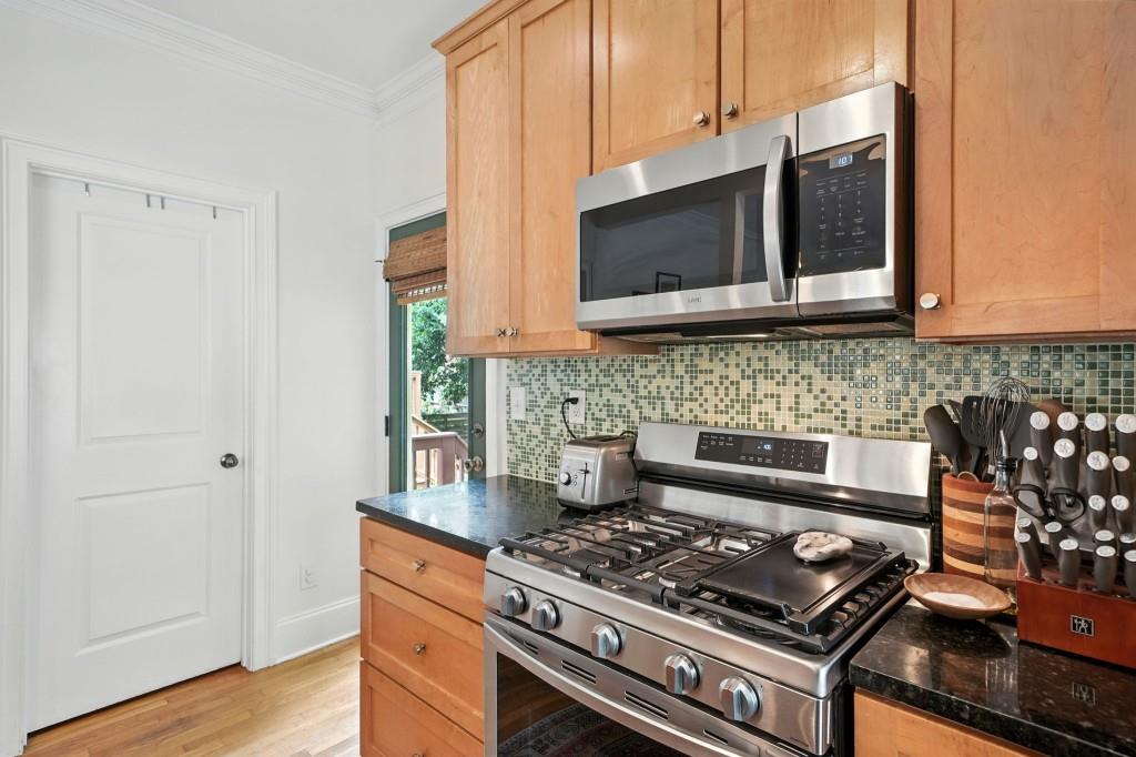 652 Woodward Avenue SE