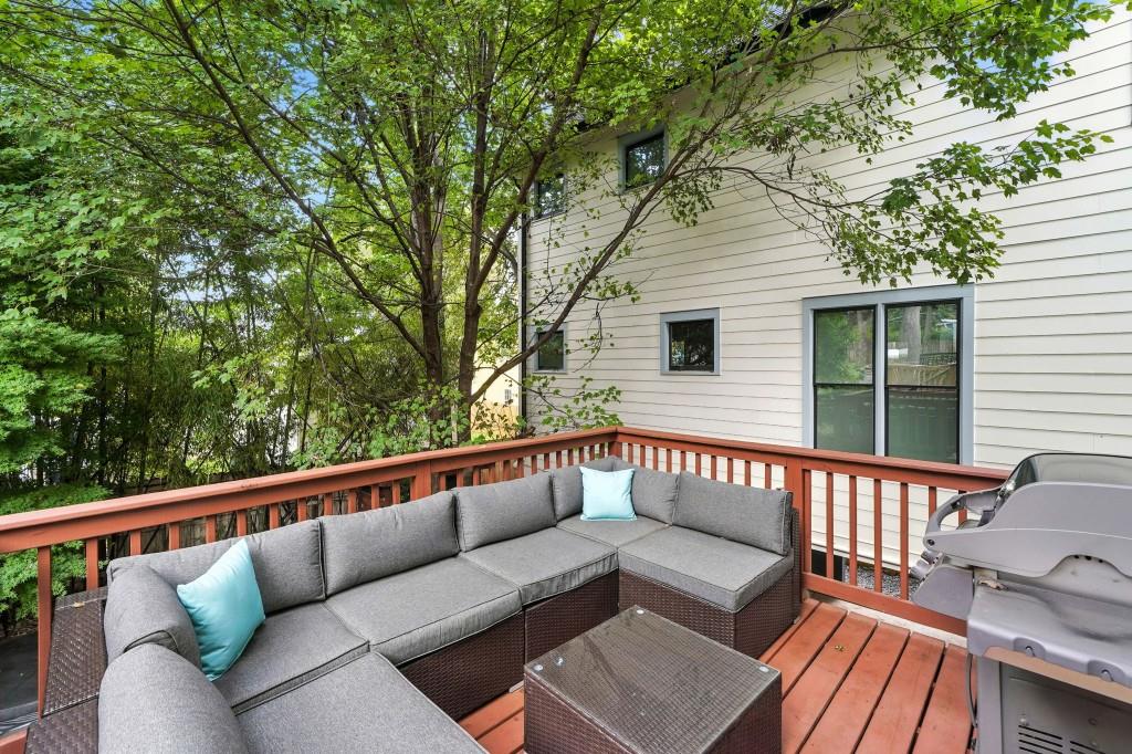 652 Woodward Avenue SE