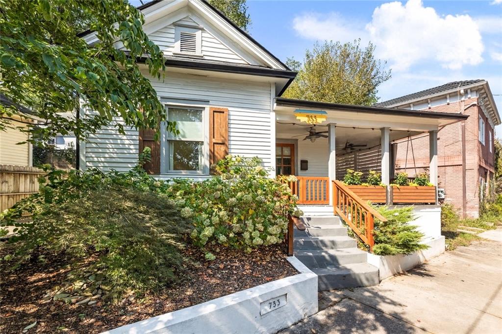 733 United Avenue SE