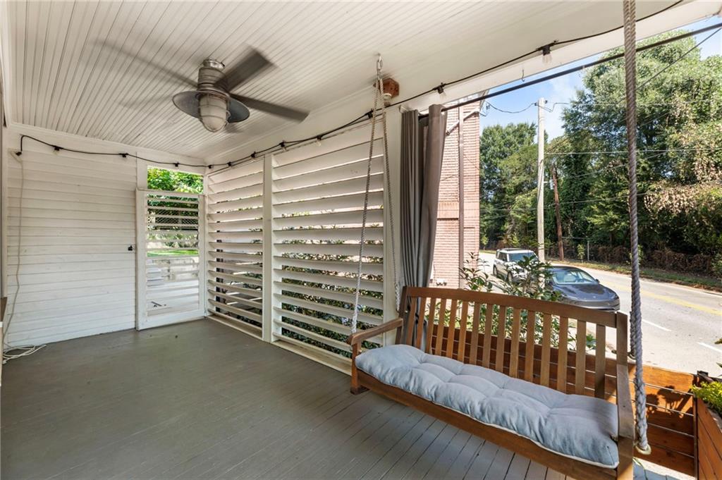 733 United Avenue SE