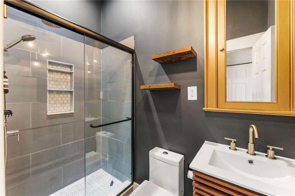 733 United Avenue SE