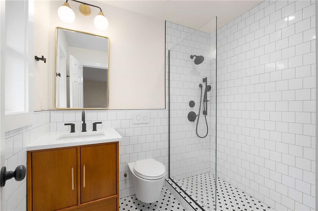 1857 Boulderview Drive SE