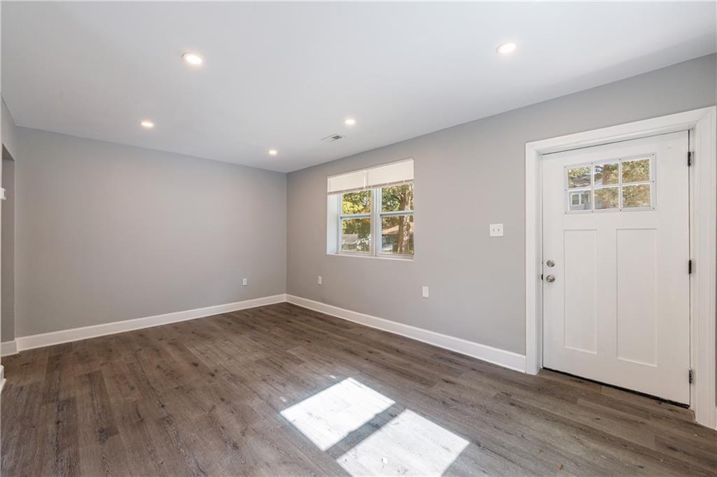 1391 Elizabeth Avenue SW