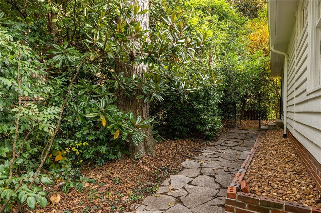 5450 E Mountain Street