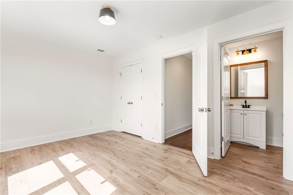 94 Lucy Street SE Unit A