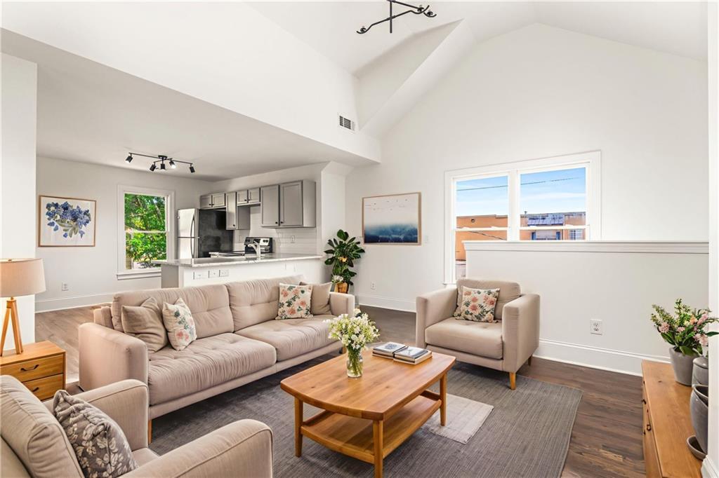 94 Lucy Street SE Unit A