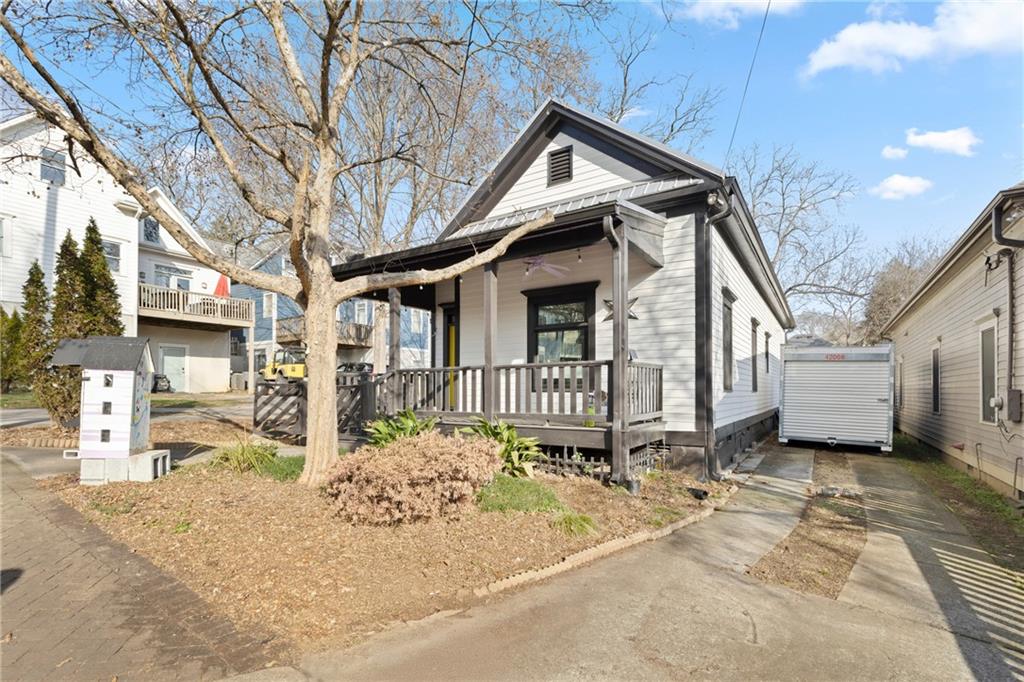 172 Estoria Street SE