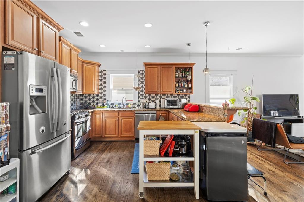 172 Estoria Street SE