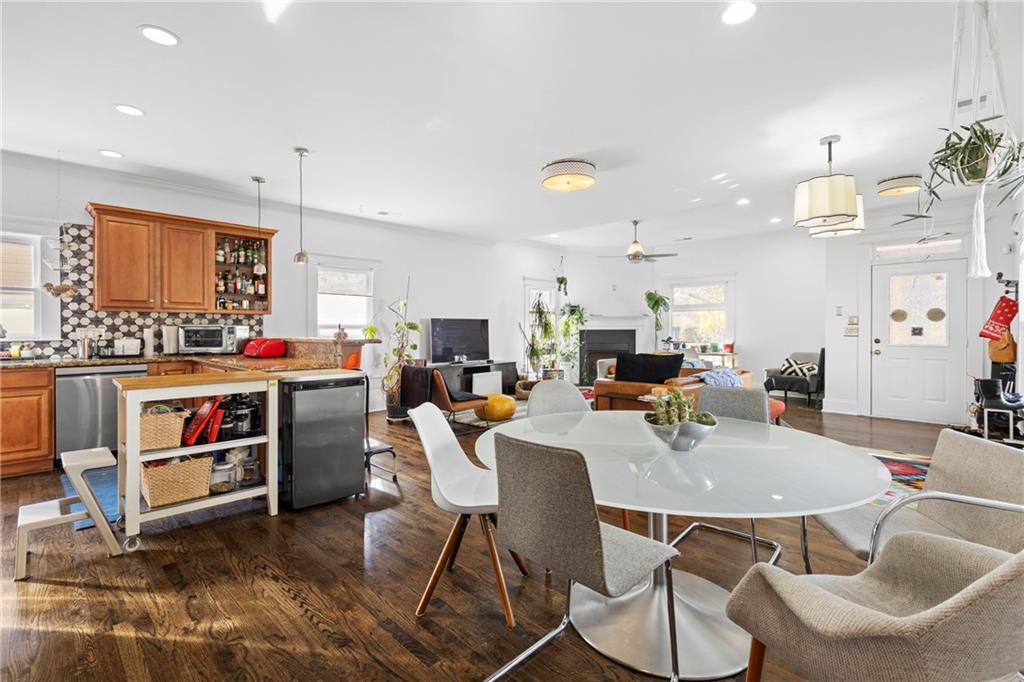 172 Estoria Street SE