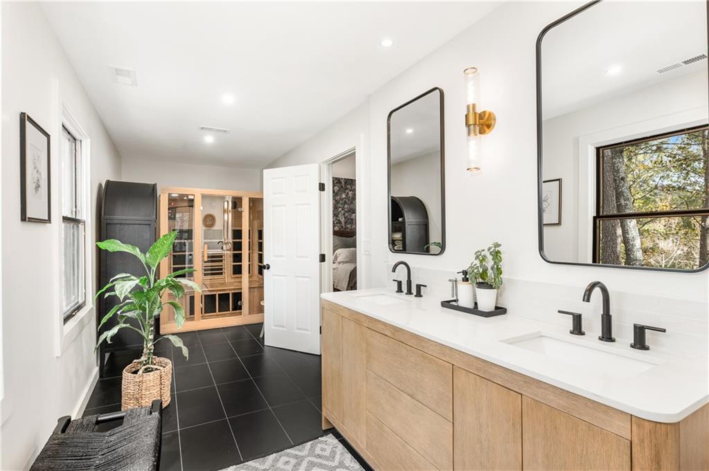 2236 Tristan Circle NE