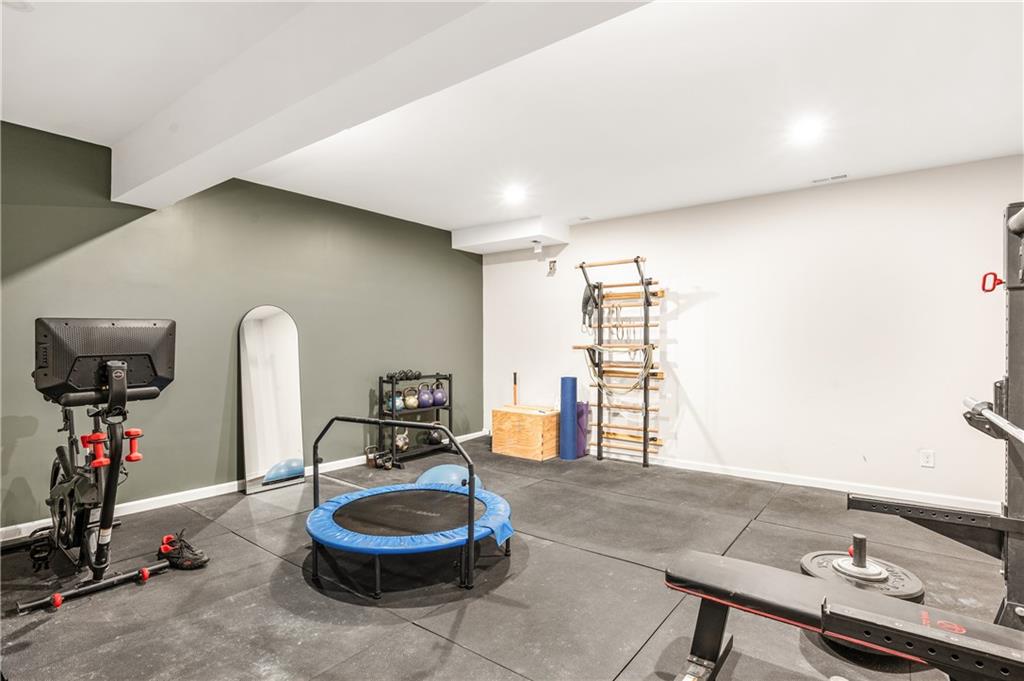 2236 Tristan Circle NE