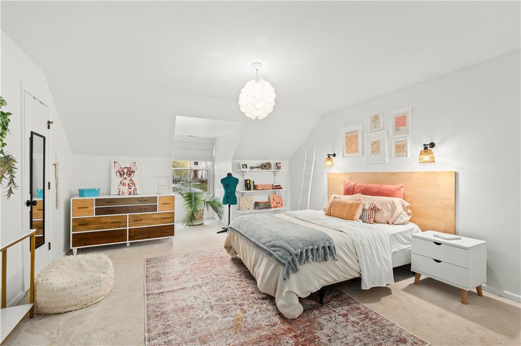 2236 Tristan Circle NE