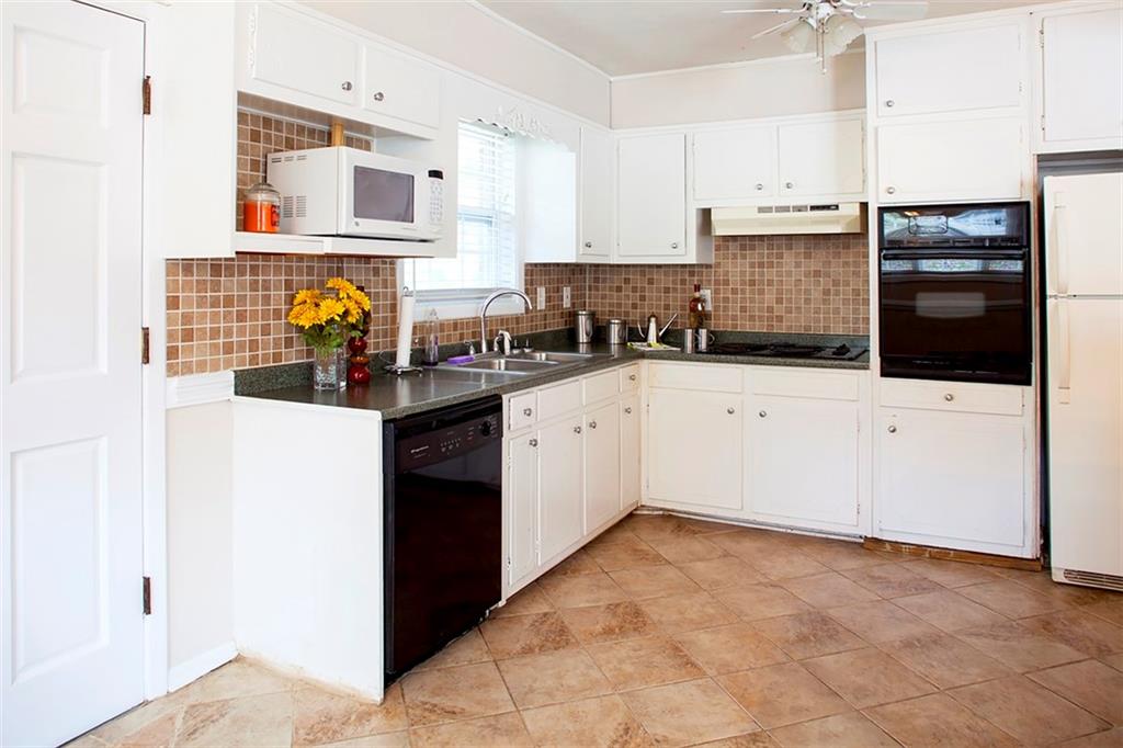 1620 Flat Shoals Road SE