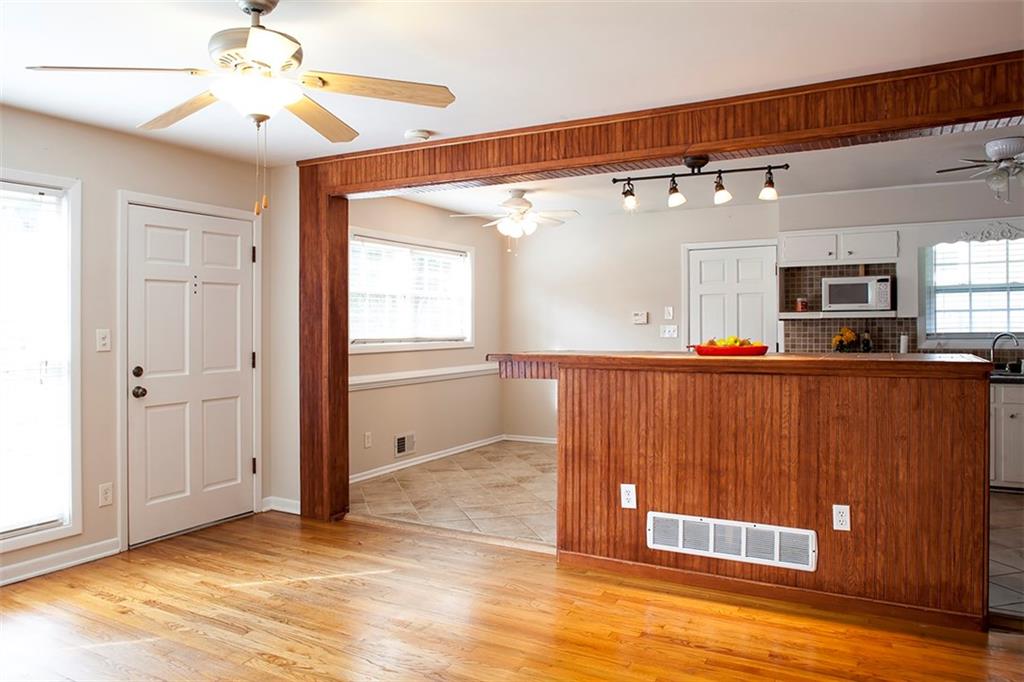 1620 Flat Shoals Road SE