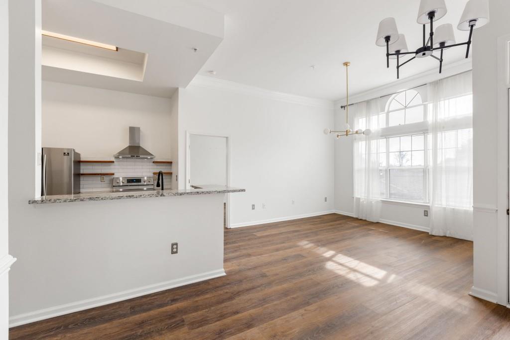 2700 Pine Tree Road NE Unit 1317