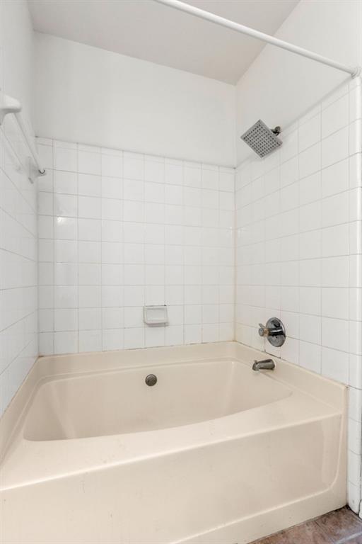 2700 Pine Tree Road NE Unit 1317