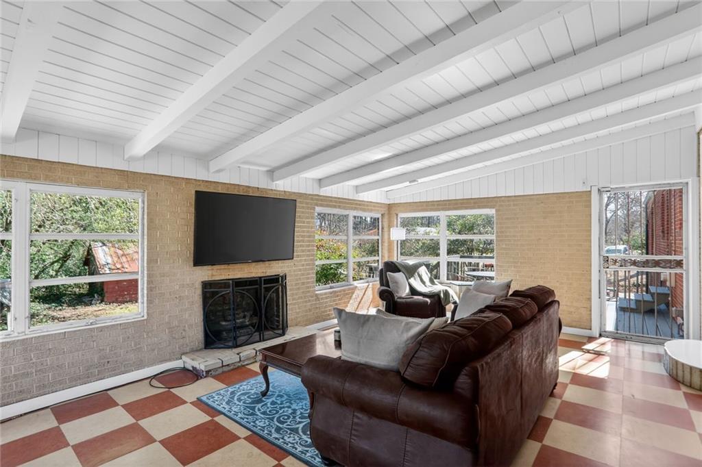 1072 Bouldercrest Drive SE