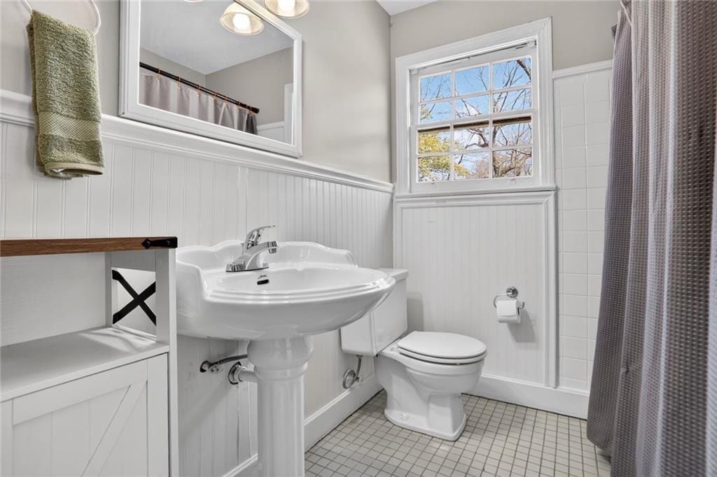 1072 Bouldercrest Drive SE