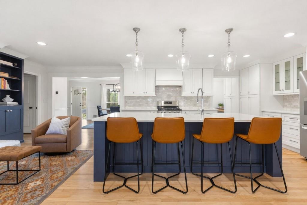 3058 Greenbrook Way NE