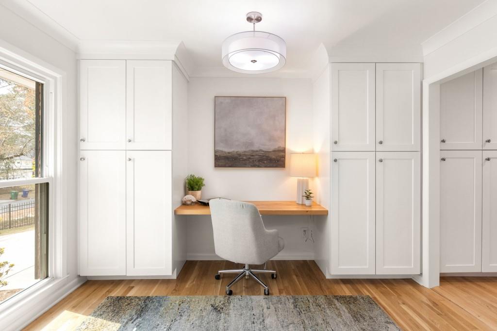 3058 Greenbrook Way NE