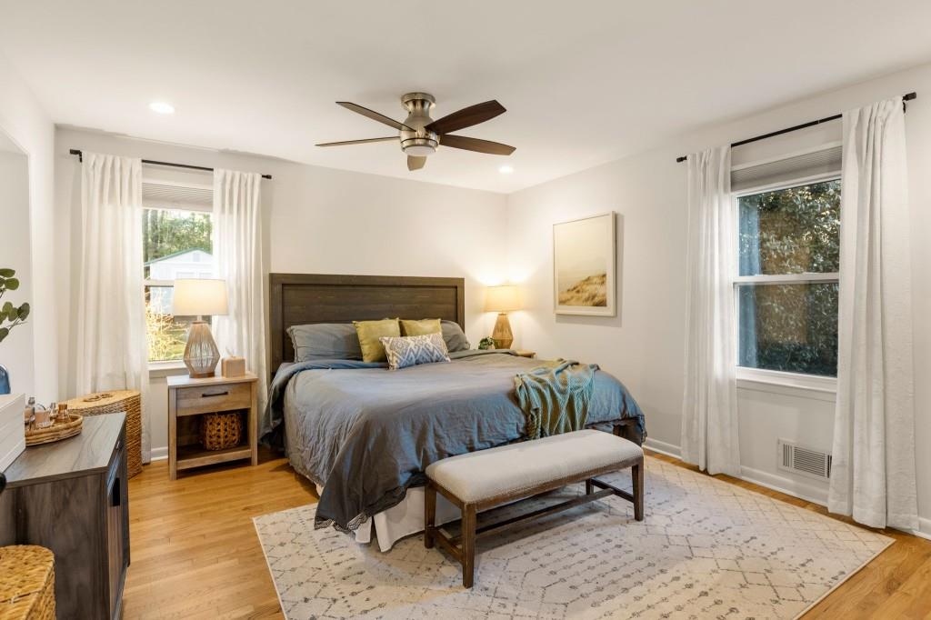 3058 Greenbrook Way NE