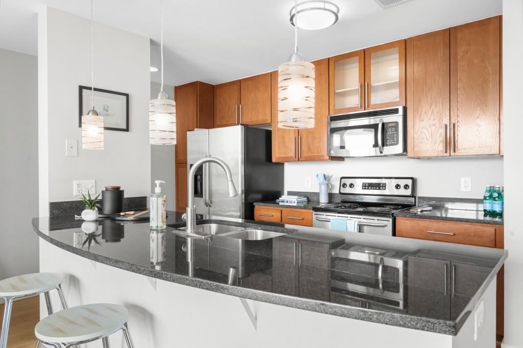 563 Memorial Drive SE Unit 504