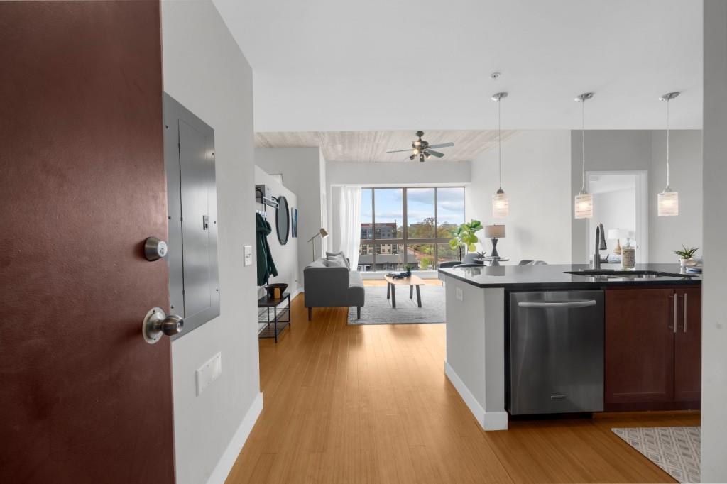 563 Memorial Drive SE Unit 504