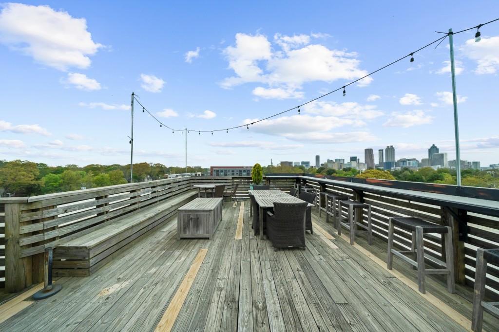 563 Memorial Drive SE Unit 504