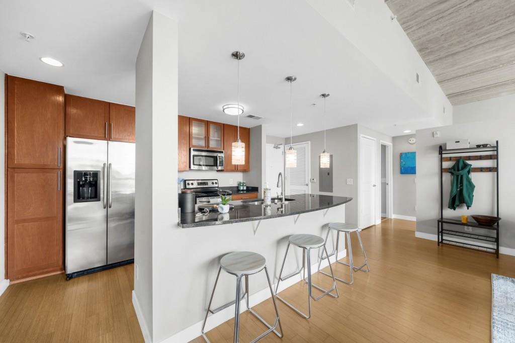 563 Memorial Drive SE Unit 504