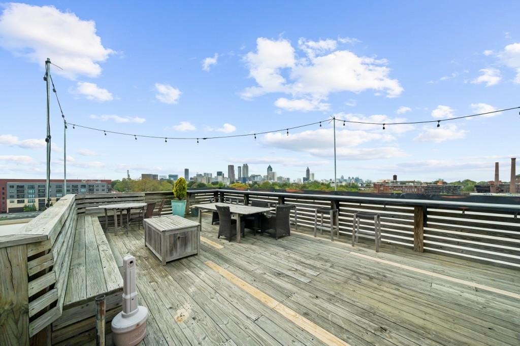 563 Memorial Drive SE Unit 504