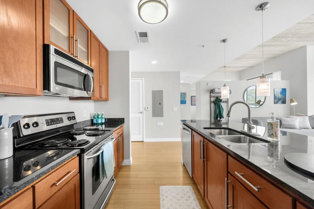 563 Memorial Drive SE Unit 504