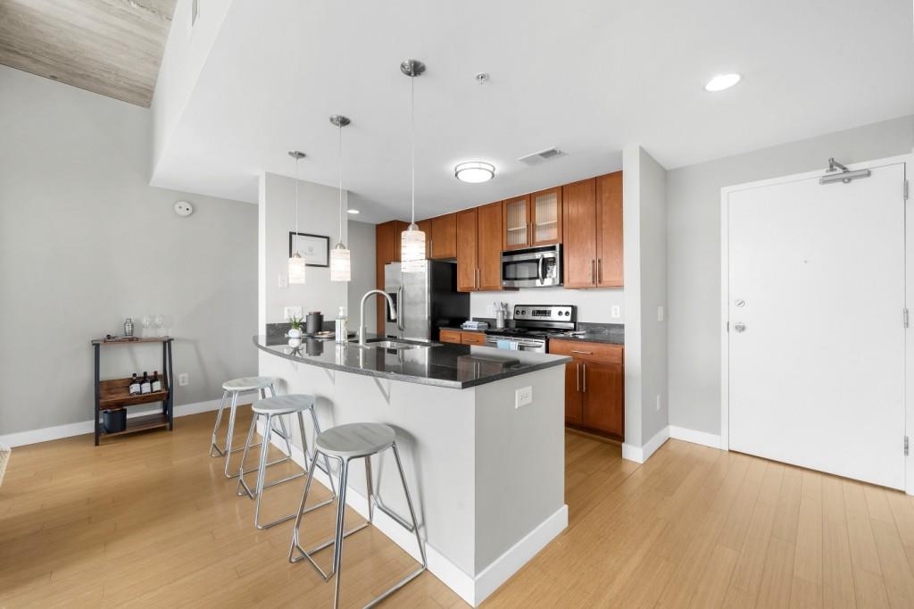 563 Memorial Drive SE Unit 504