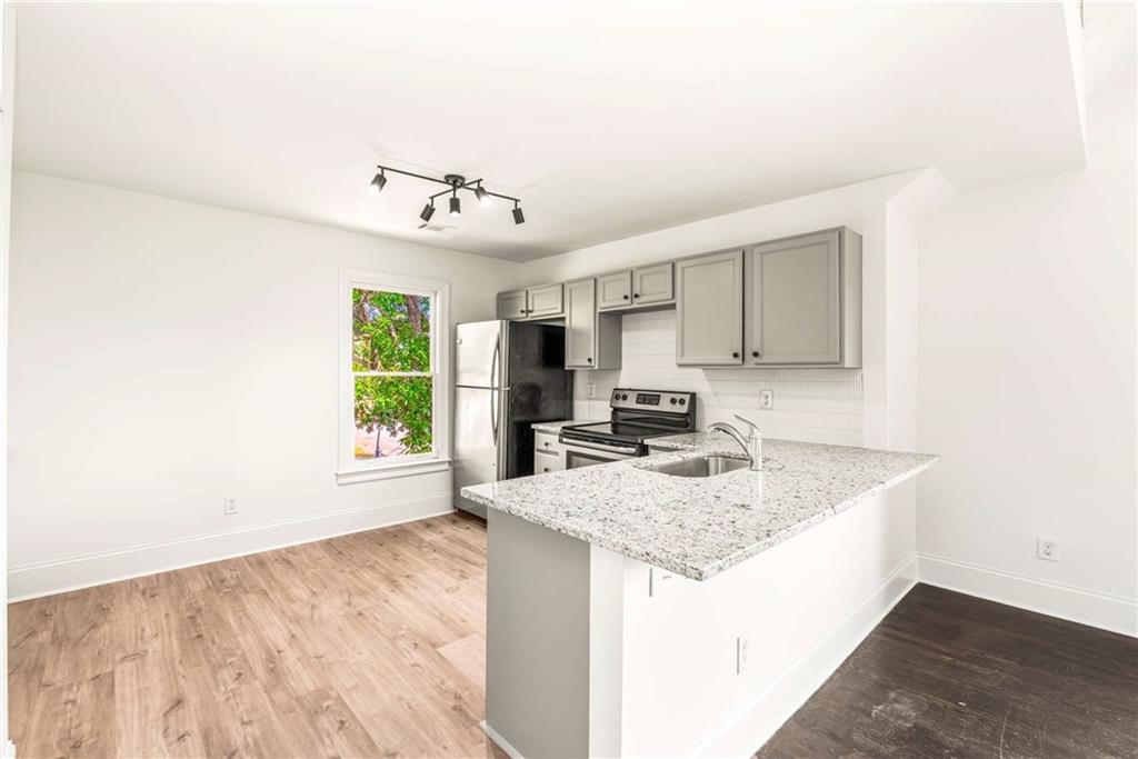 94 Lucy Street SE Unit A