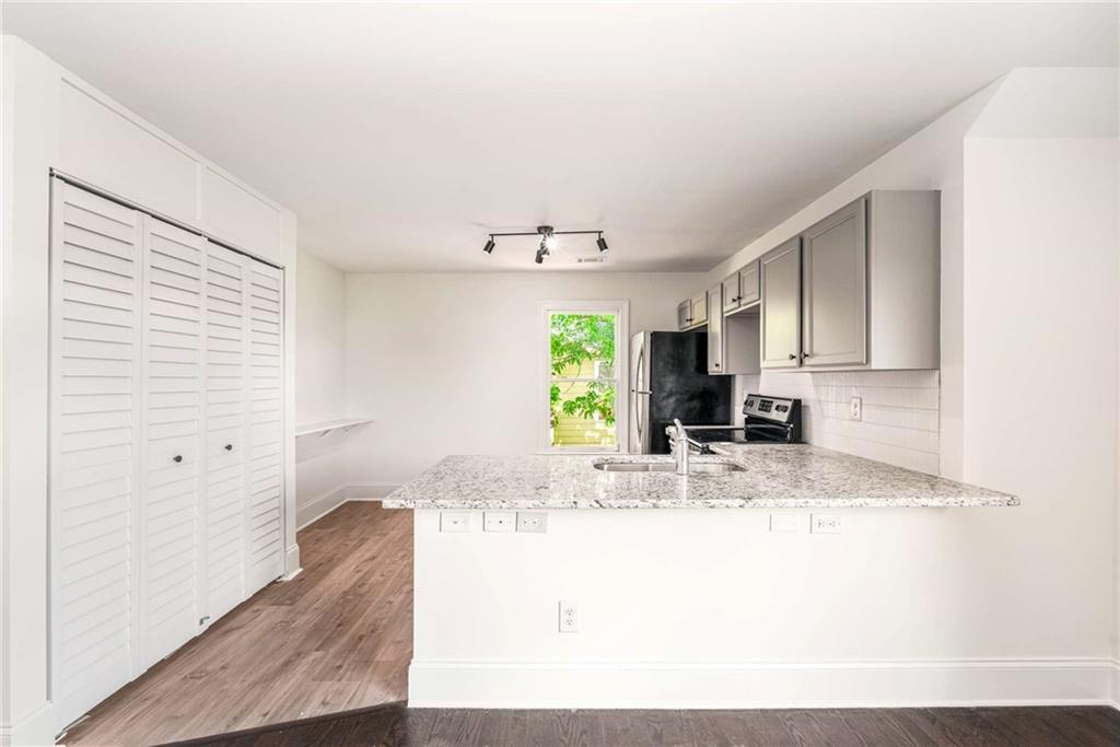 94 Lucy Street SE Unit A