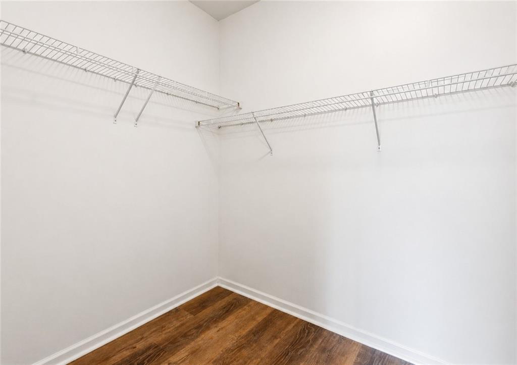 2700 Pine Tree Road NE Unit 1317