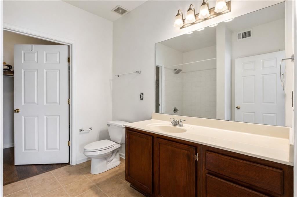 2700 Pine Tree Road NE Unit 1317