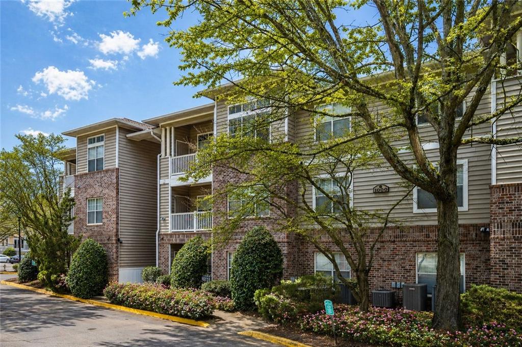 2700 Pine Tree Road NE Unit 1317