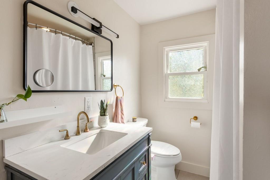 17 Turman Avenue Unit 2