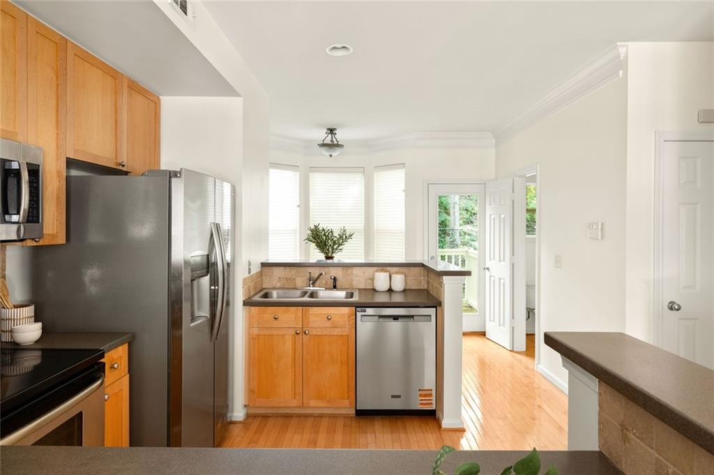 951 Glenwood Avenue SE Unit 2905