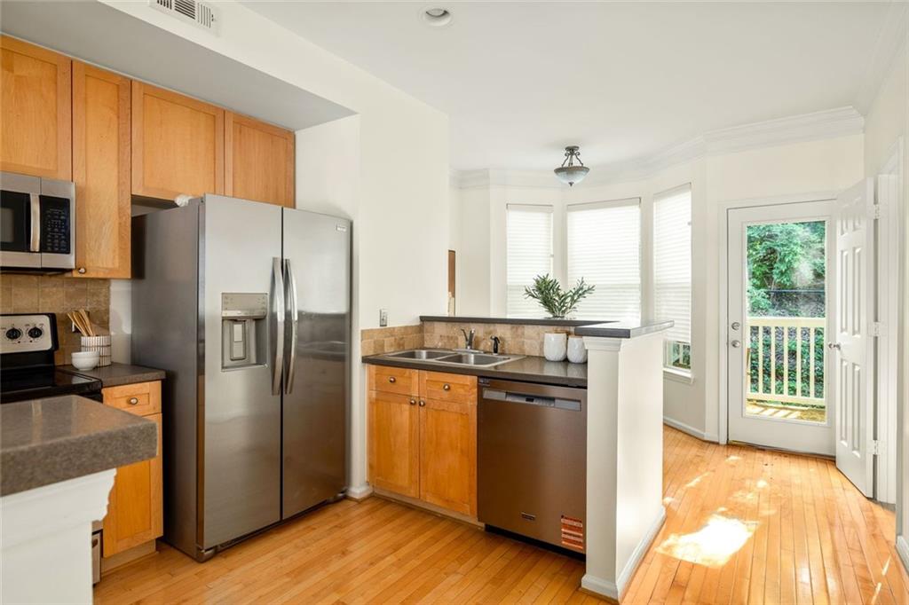951 Glenwood Avenue SE Unit 2905
